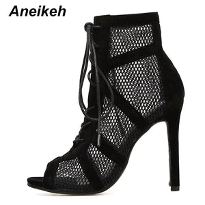 Aneikeh Boots